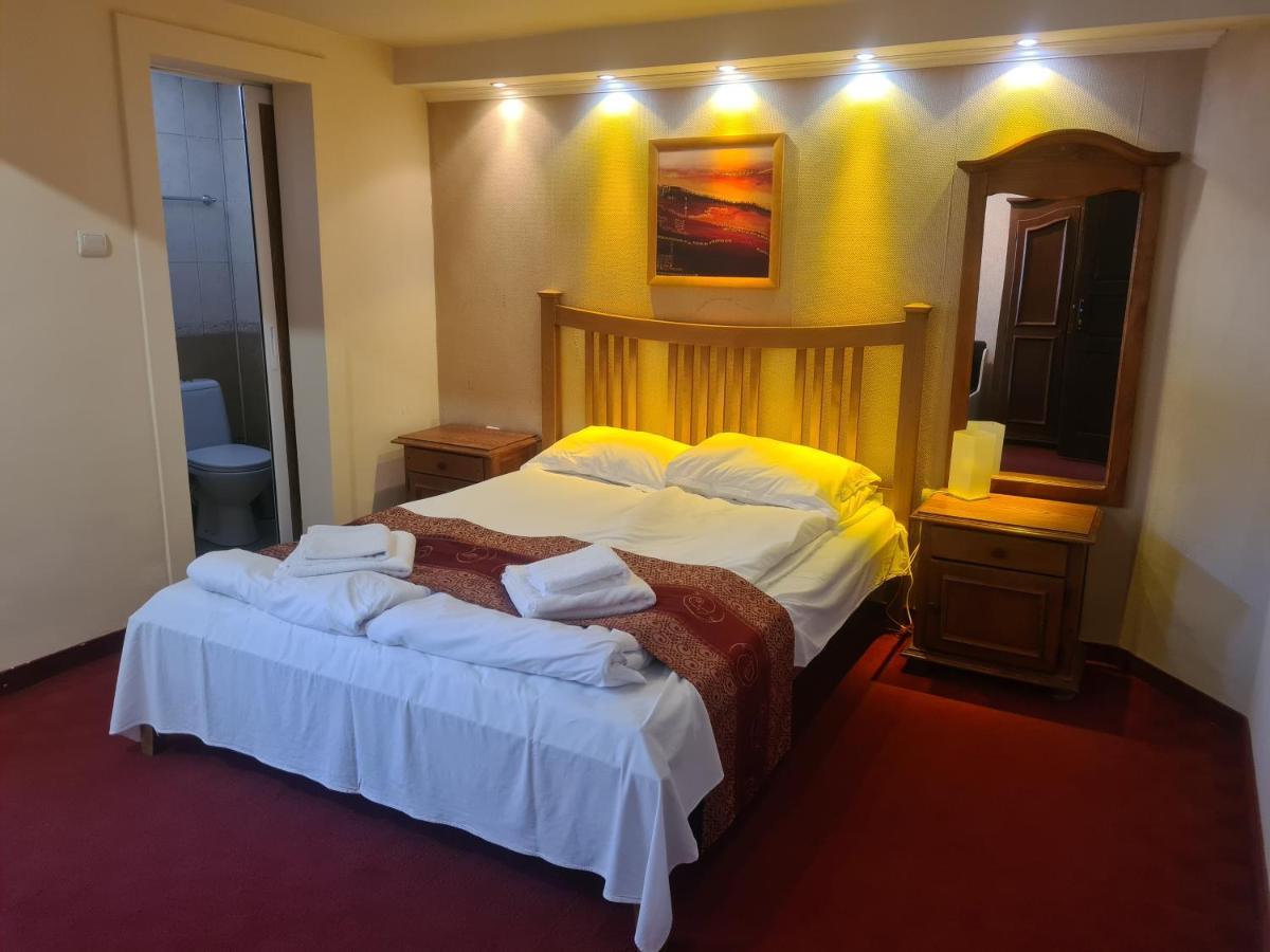 Complex Brashlyan Hotel Tryavna Exterior photo