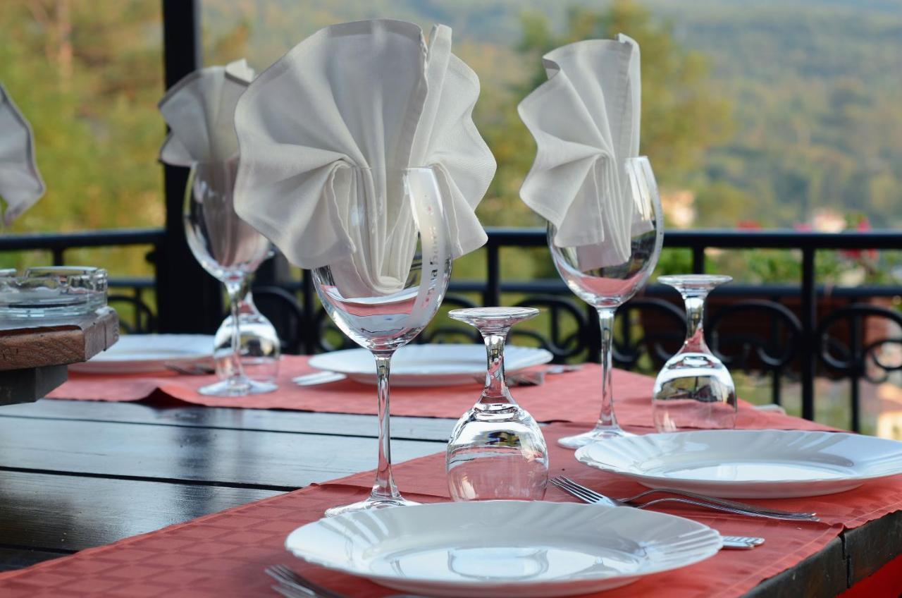 Complex Brashlyan Hotel Tryavna Exterior photo